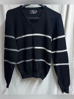 VTG 70s 80s Indeed by Hilton V-Neck Sweater Black Geometric Striped Knit Medium